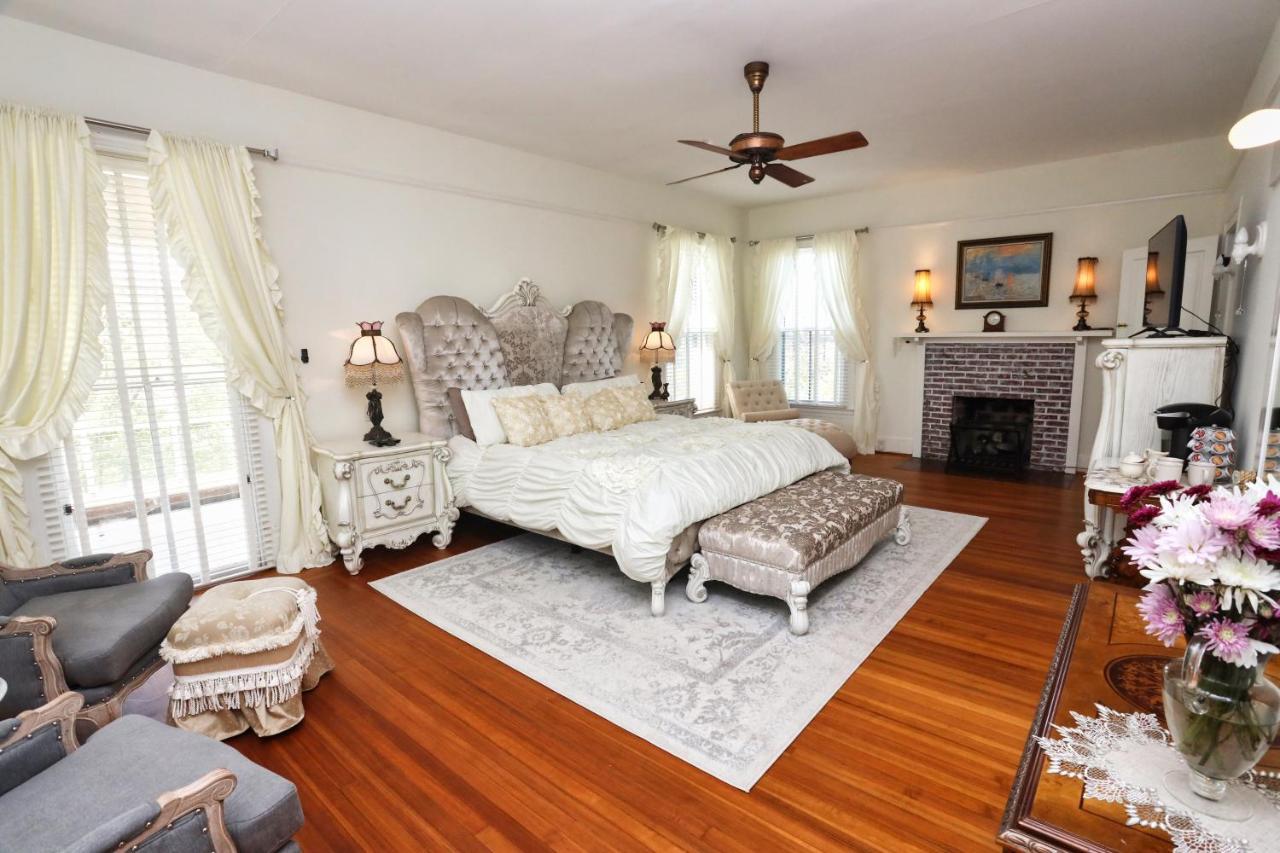 Virginia Point Bed & Breakfast